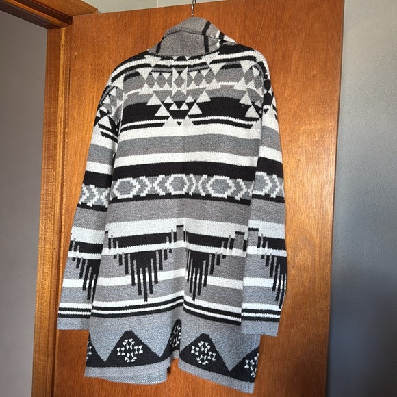 NWT Idyllwind by Miranda Lambert long cardigan sweater, size L - Picture 2 of 4